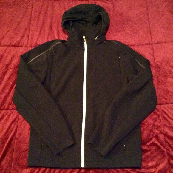 lululemon athletica Other - Lululemon NWOT mens hooded rain jacket